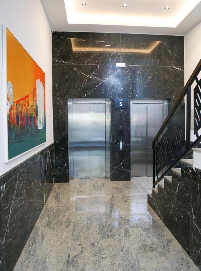 Central Luxury Apartment Приштина Экстерьер фото