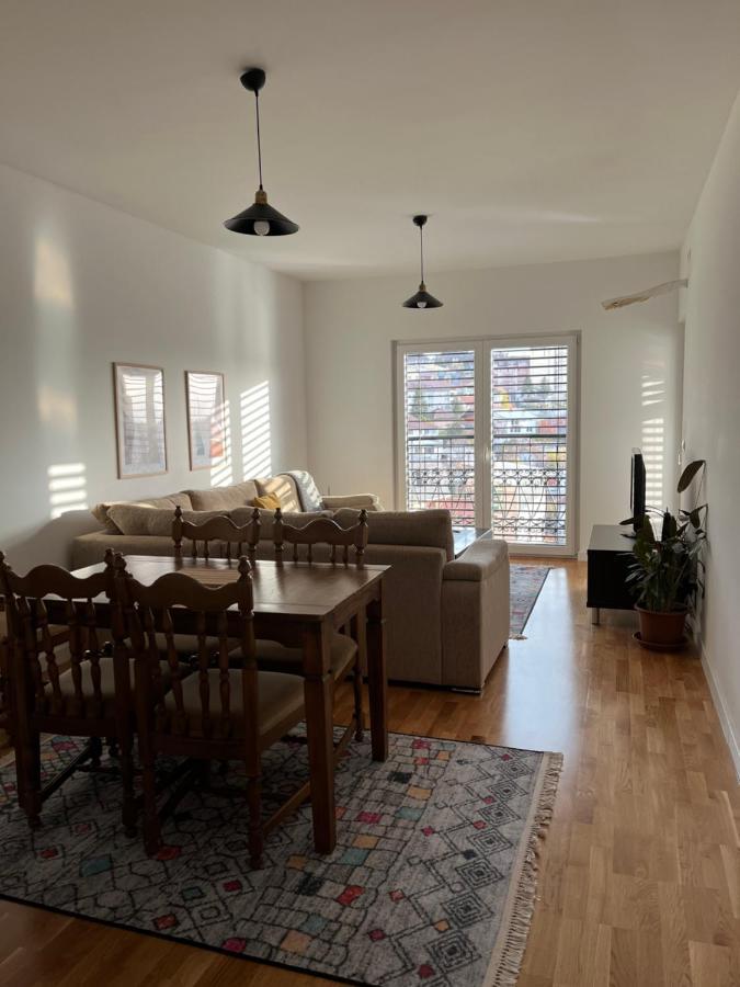 Central Luxury Apartment Приштина Экстерьер фото