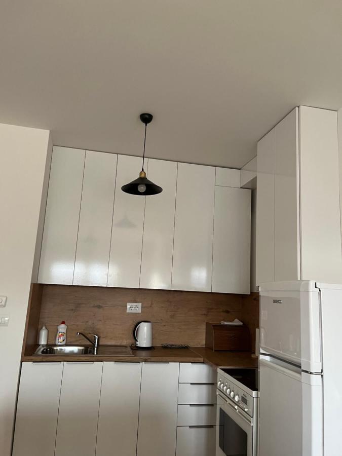 Central Luxury Apartment Приштина Экстерьер фото