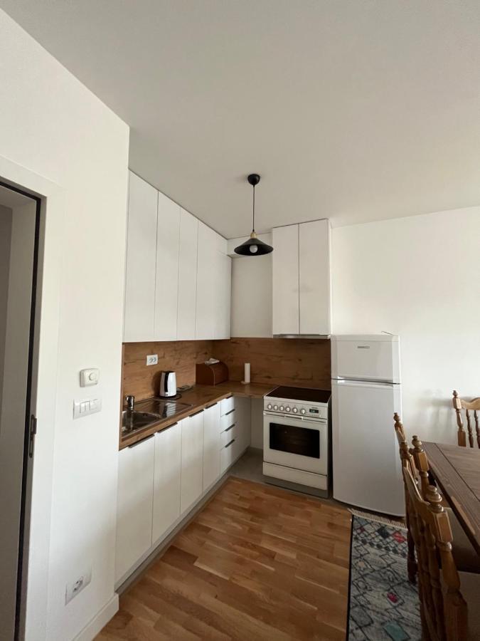 Central Luxury Apartment Приштина Экстерьер фото
