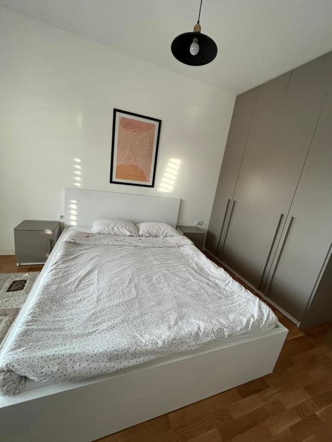 Central Luxury Apartment Приштина Экстерьер фото