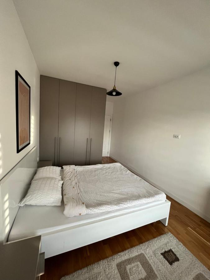 Central Luxury Apartment Приштина Экстерьер фото